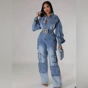 Denim Utility Wide-Leg Jeans Jumpsuit - Light Blue fits L-XL📍